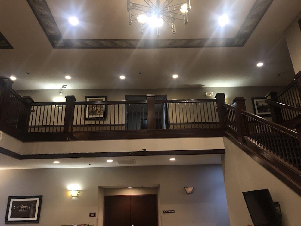 Norwood Inn And Suites Chaska Extérieur photo