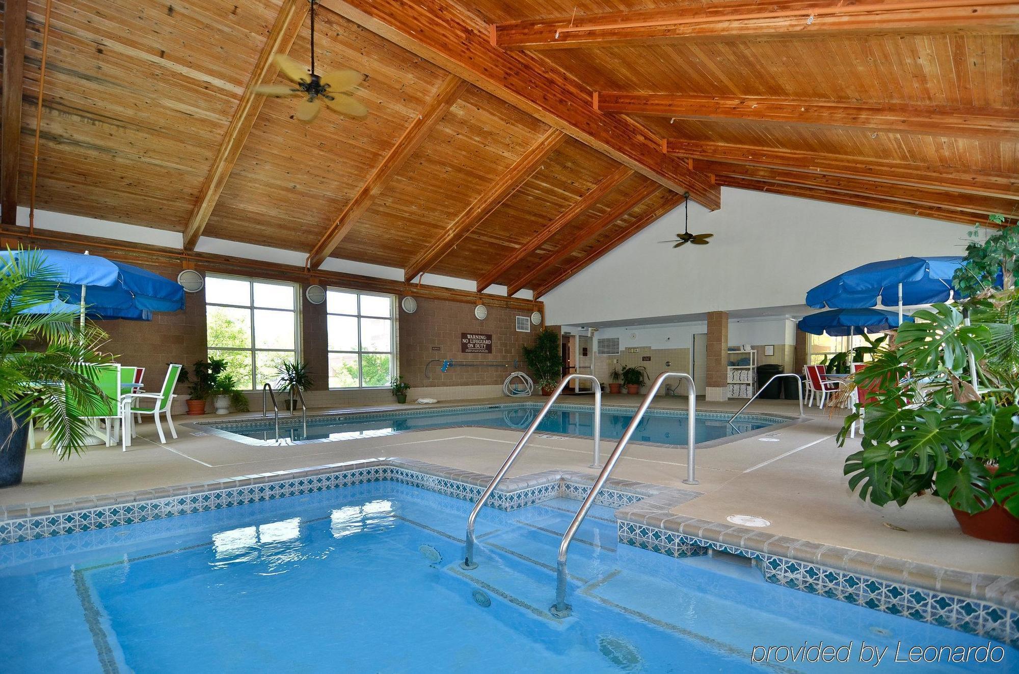 Norwood Inn And Suites Chaska Extérieur photo