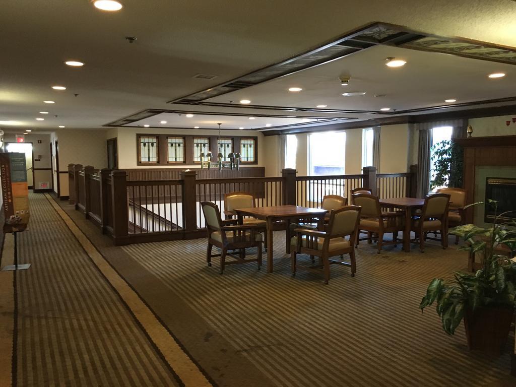 Norwood Inn And Suites Chaska Extérieur photo