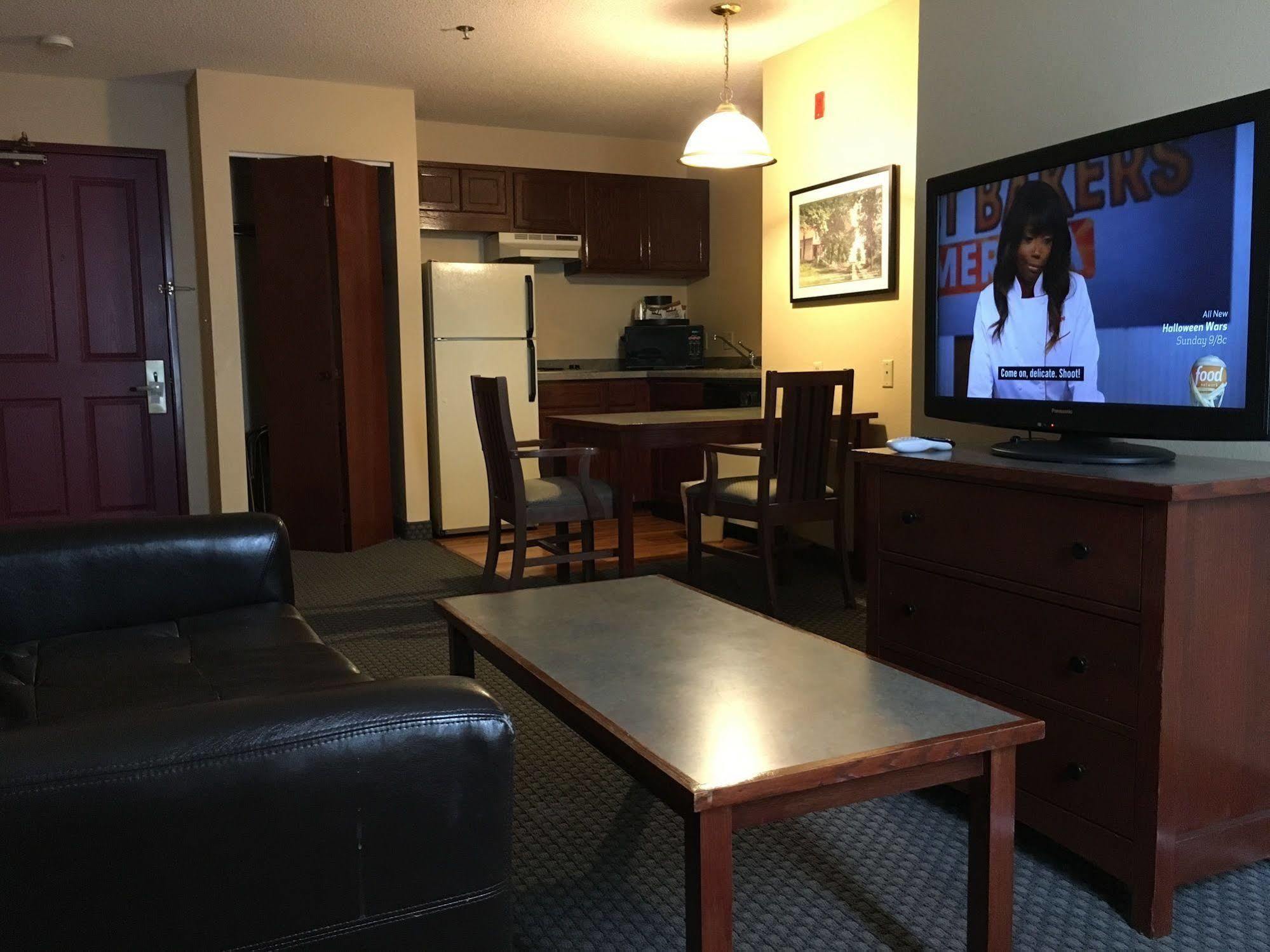 Norwood Inn And Suites Chaska Extérieur photo