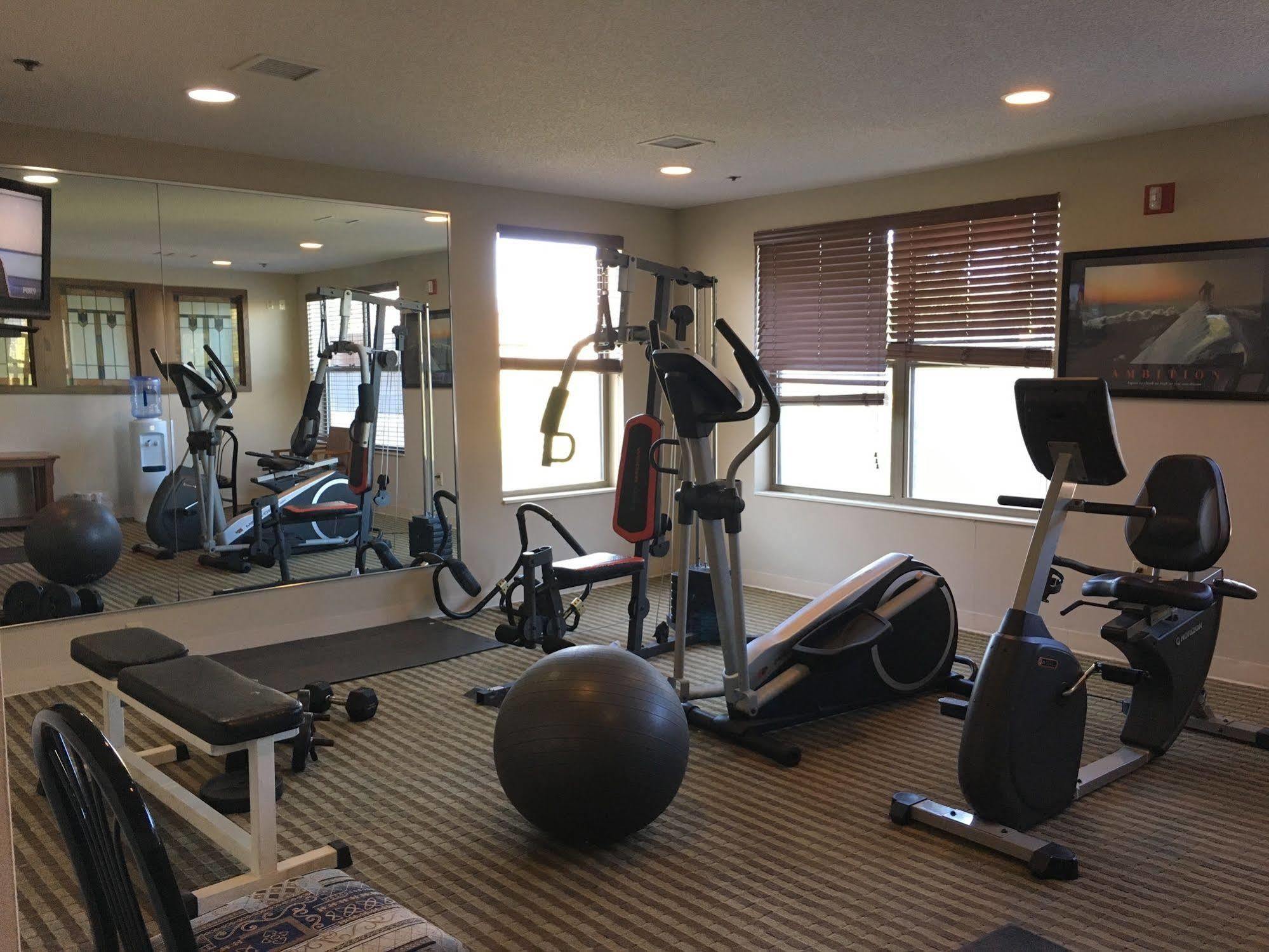 Norwood Inn And Suites Chaska Extérieur photo