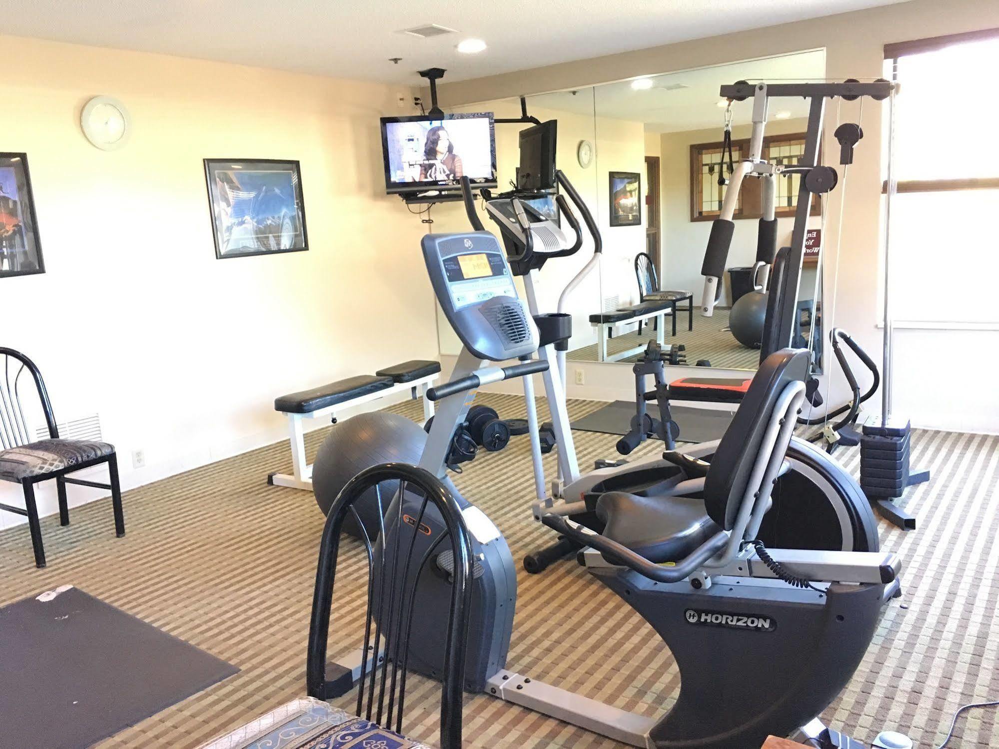 Norwood Inn And Suites Chaska Extérieur photo